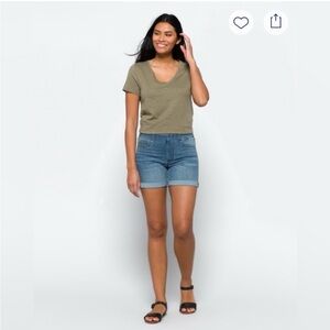 Liverpool Chloe Rolled Cuff Short